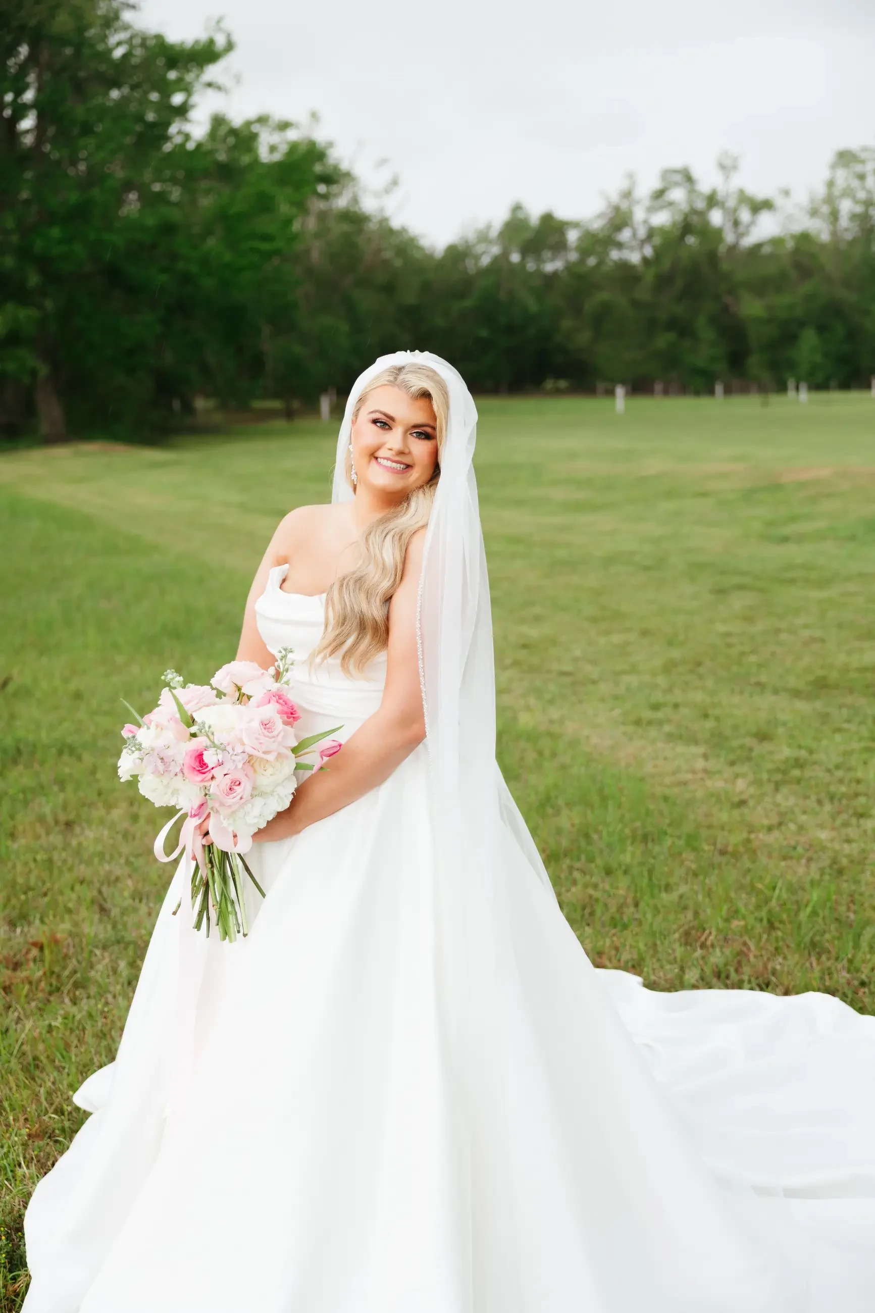Caitlyn and Zach Johnson. Mobile Image